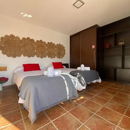 Con Piscina Privada A 11 Minutos De La Alhambra 韦托维加